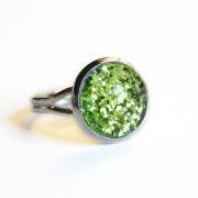 Sparkling green ring - glass cabochon and glitters